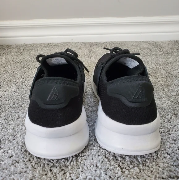 NWOT Women's Sz 7 Ripzpne Waterproof shoes - Picture 4 of 4